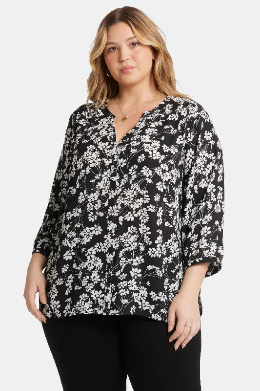 Pintuck Blouse In Plus Size - Stefania