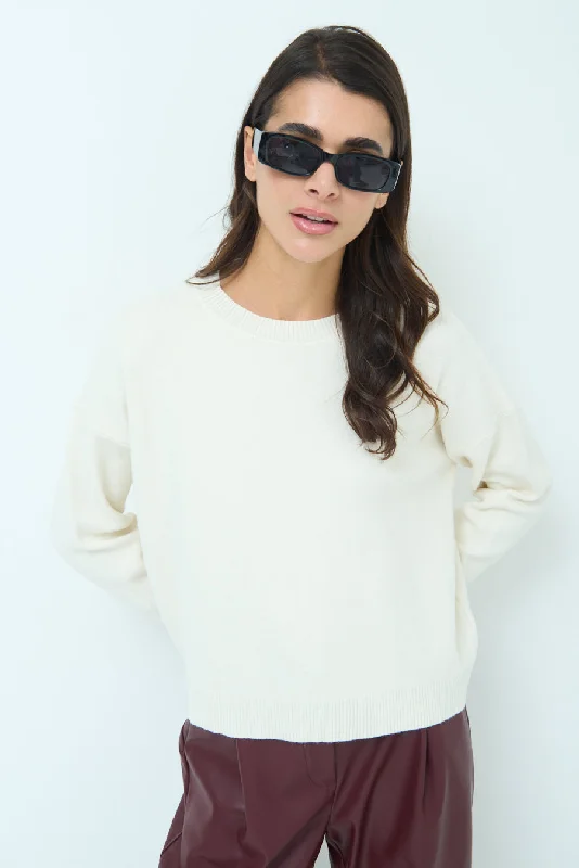 Classic crew neck sweater wholesale