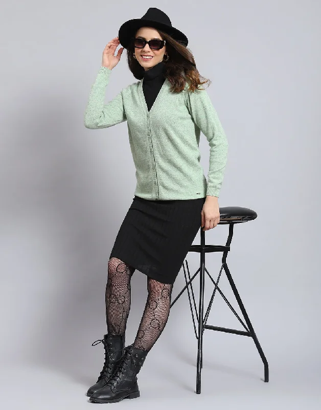 Women Green Solid V Neck Full Sleeve Cardigan